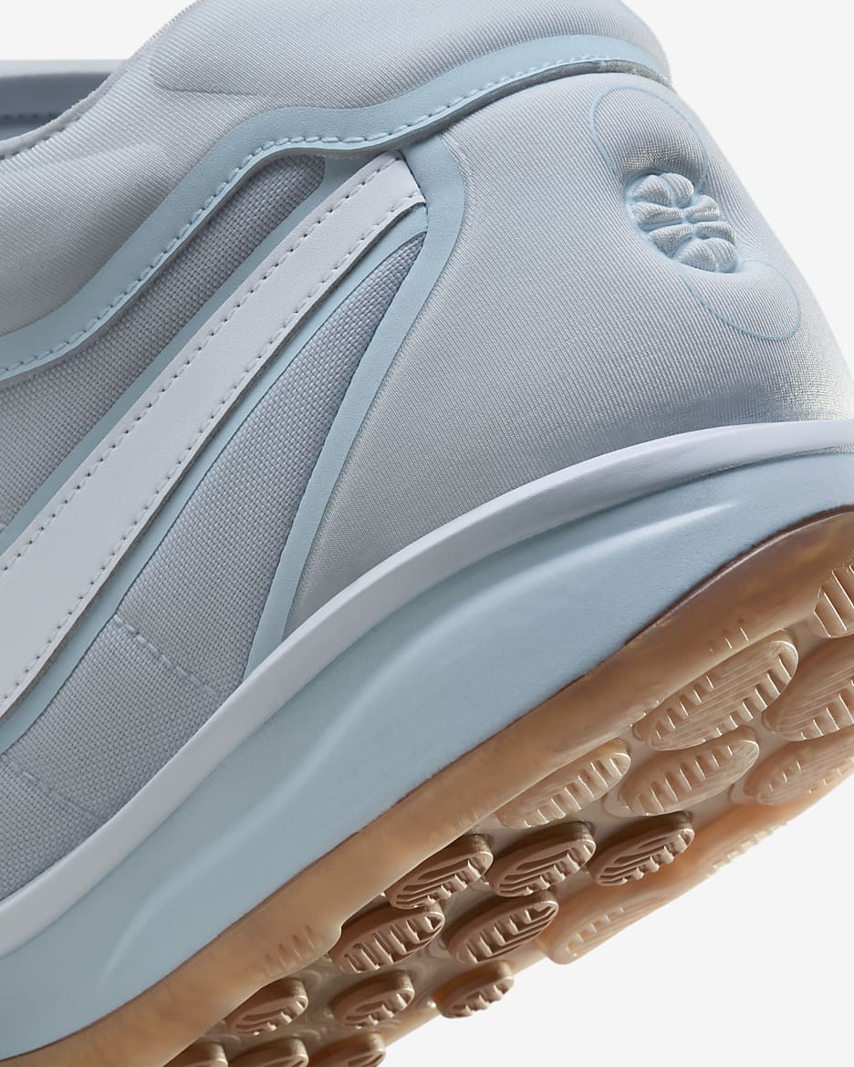 Nike toeless sneakers deals